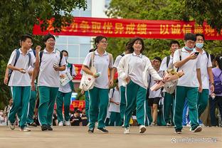 青训教练：国内球员一失误就被网暴 孩子们已经没有了本土偶像